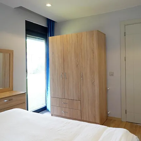 Ξενοδοχείο με διαμερίσματα Mene Αττάλεια