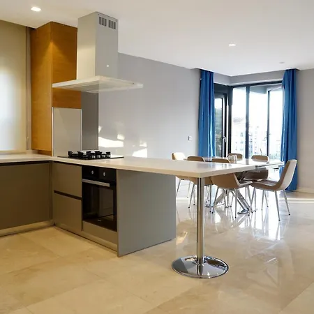 Ξενοδοχείο με διαμερίσματα Mene Αττάλεια