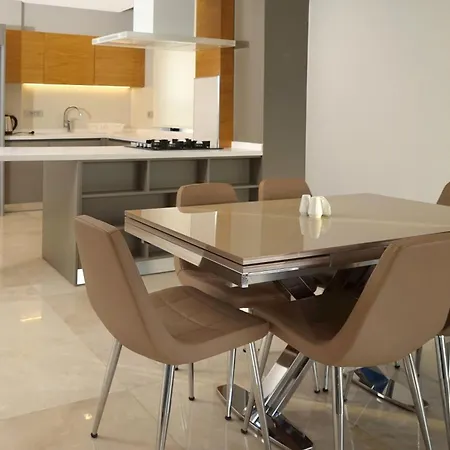 Ξενοδοχείο με διαμερίσματα Mene