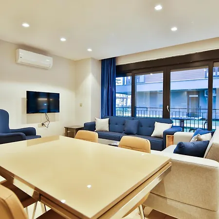 Ξενοδοχείο με διαμερίσματα Mene