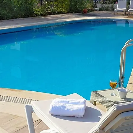 Mene Apart-hotel 4*