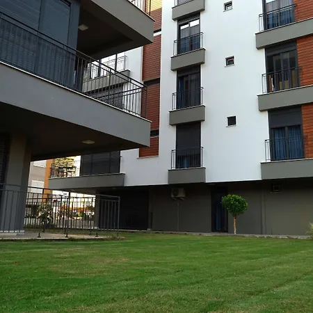 Mene Aparthotel 2*